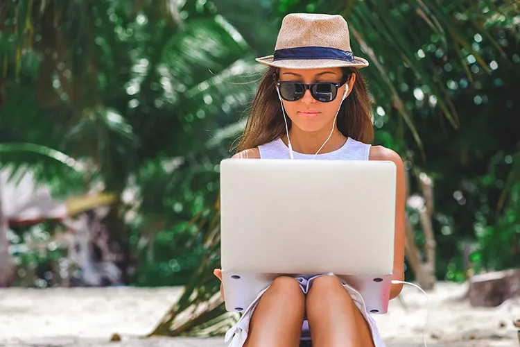 12 profissões que permitem que você se torne um nômade digital