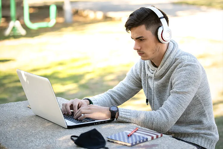 Então como superar todos esses desafios do curso de inglês online?