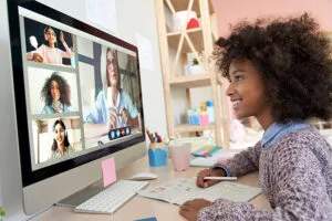Inglês à distância para crianças: como garantir o aprendizado?